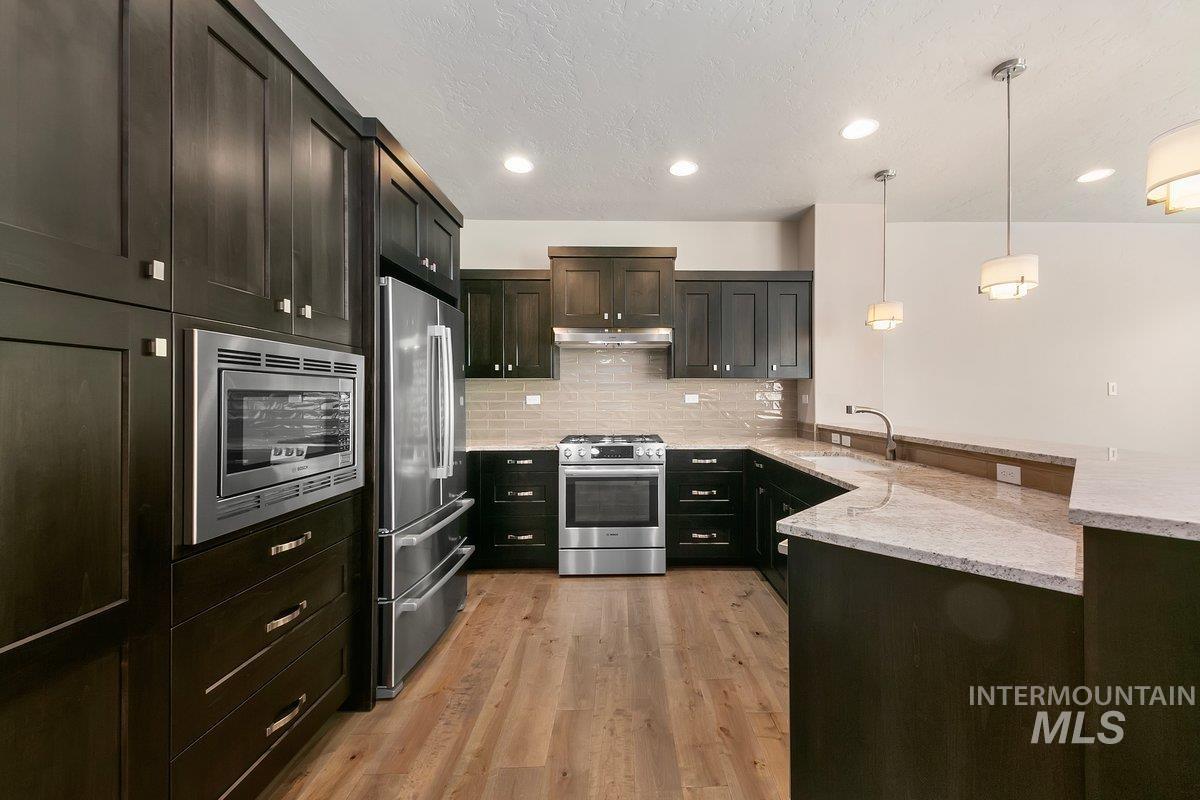 3242 E Front Runner Lane, Boise, Idaho 83716-0000, 3 Bedrooms, 3 Bathrooms, Residential For Sale, Price $650,000, 98961940