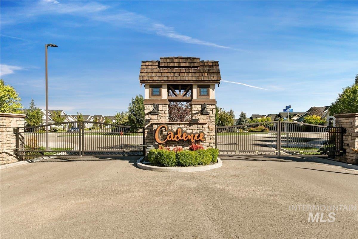 6253 N Winward Ln, Meridian, Idaho 83646-3322, 3 Bedrooms, 3 Bathrooms, Residential For Sale, Price $610,000, 98961941