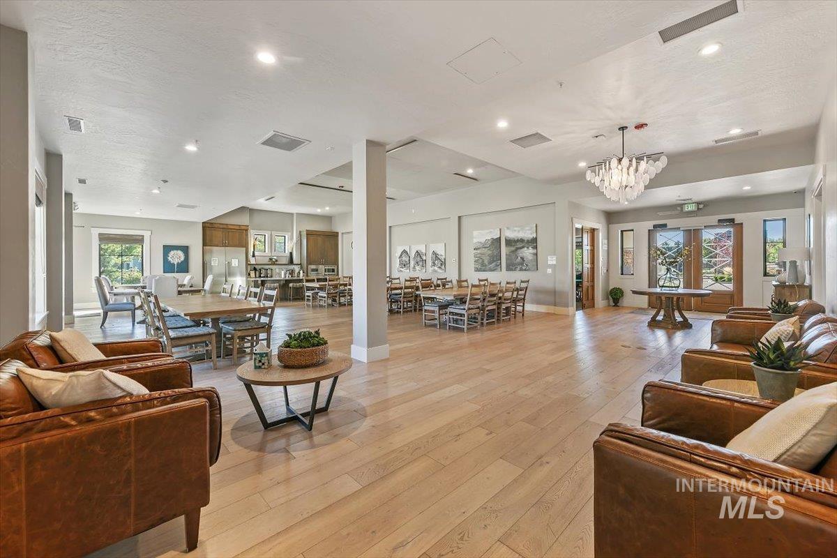6253 N Winward Ln, Meridian, Idaho 83646-3322, 3 Bedrooms, 3 Bathrooms, Residential For Sale, Price $610,000, 98961941