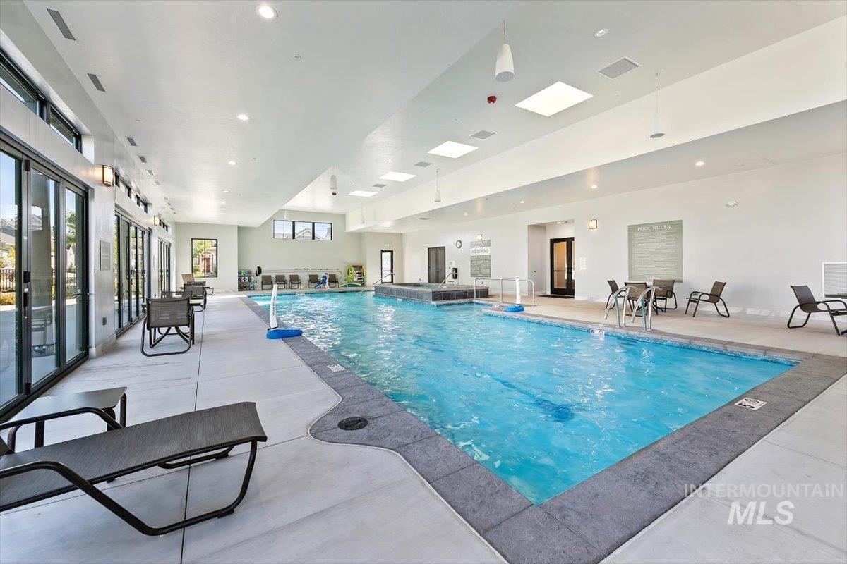 6253 N Winward Ln, Meridian, Idaho 83646-3322, 3 Bedrooms, 3 Bathrooms, Residential For Sale, Price $610,000, 98961941