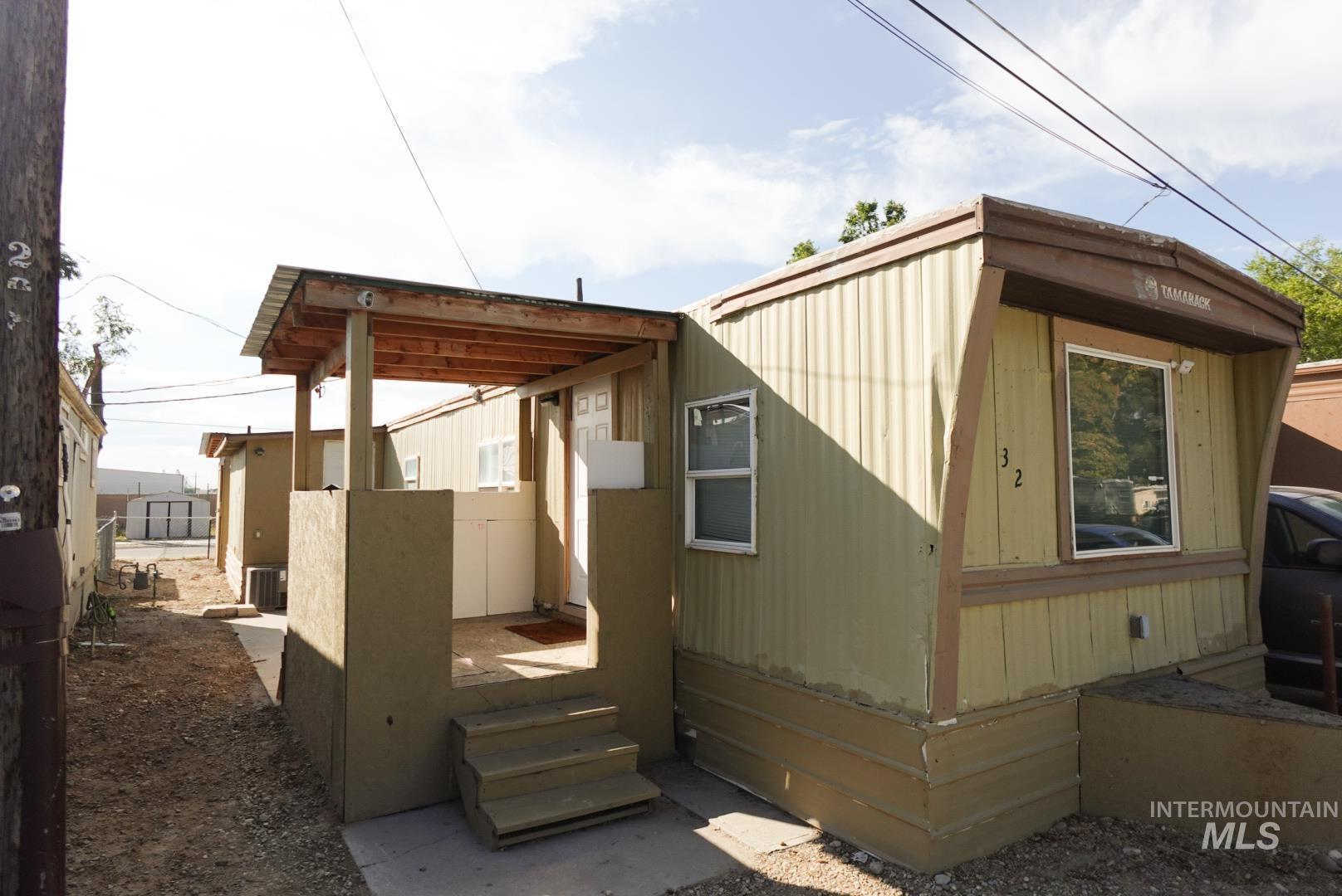 View of property exterior