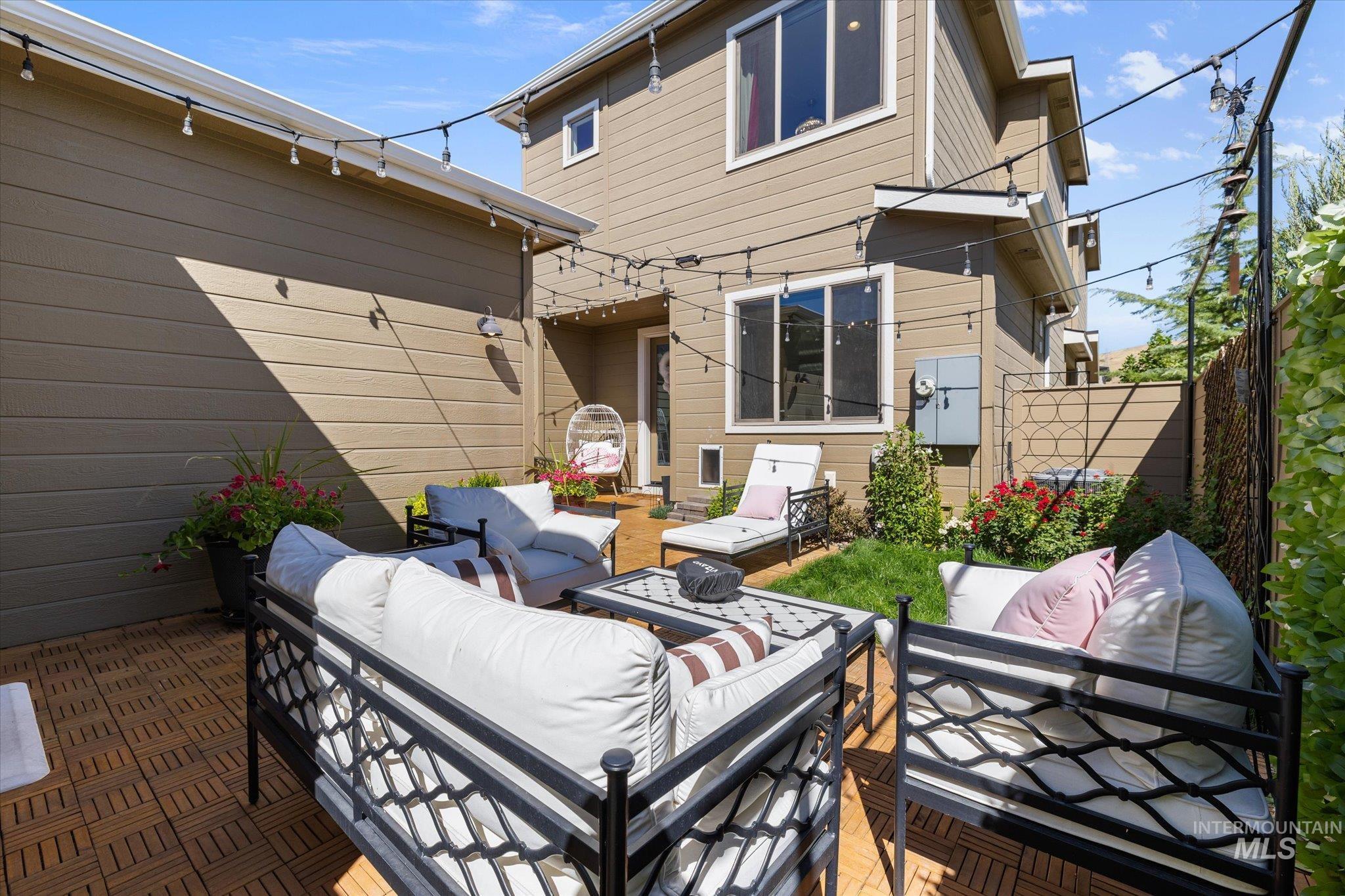 4253 E Parkcenter Blvd, Boise, Idaho 83716-4737, 3 Bedrooms, 2.5 Bathrooms, Residential For Sale, Price $715,000, 98961953