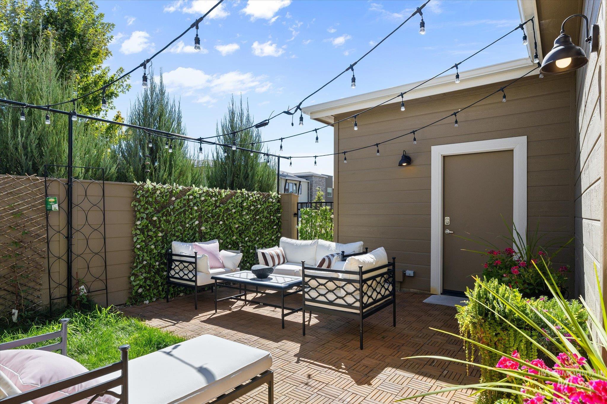 4253 E Parkcenter Blvd, Boise, Idaho 83716-4737, 3 Bedrooms, 2.5 Bathrooms, Residential For Sale, Price $715,000, 98961953