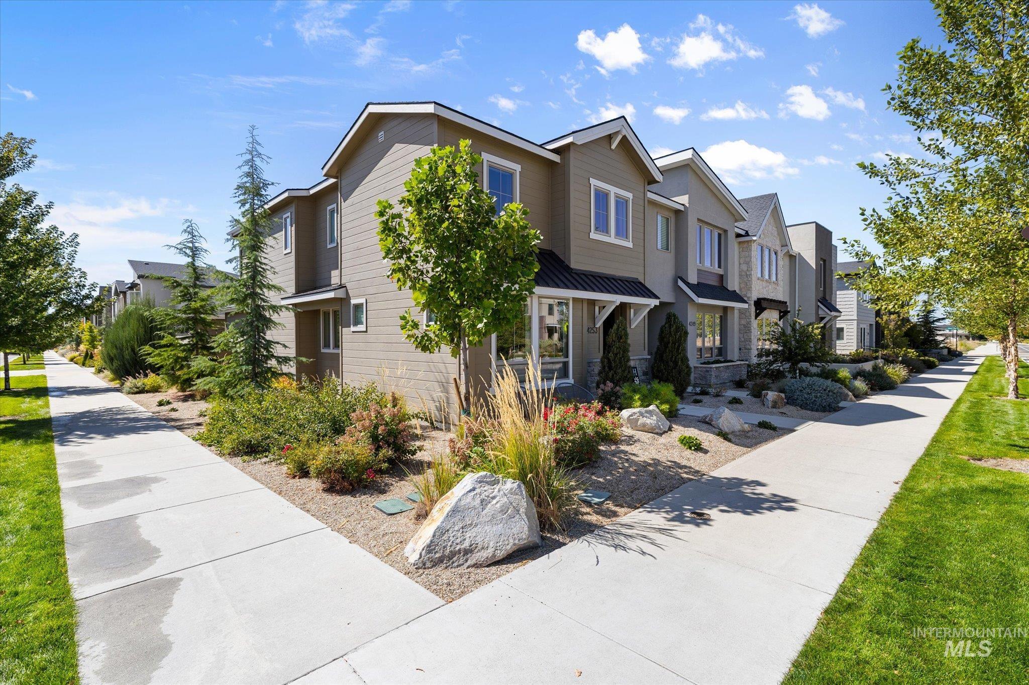 4253 E Parkcenter Blvd, Boise, Idaho 83716-4737, 3 Bedrooms, 2.5 Bathrooms, Residential For Sale, Price $715,000, 98961953