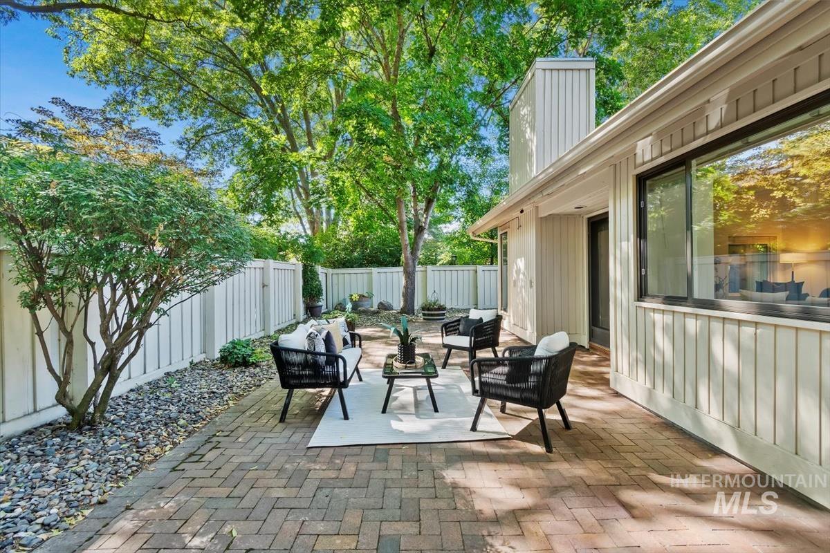 2094 S White Pine Ln, Boise, Idaho 83706, 3 Bedrooms, 2.5 Bathrooms, Residential For Sale, Price $749,900, 98961956