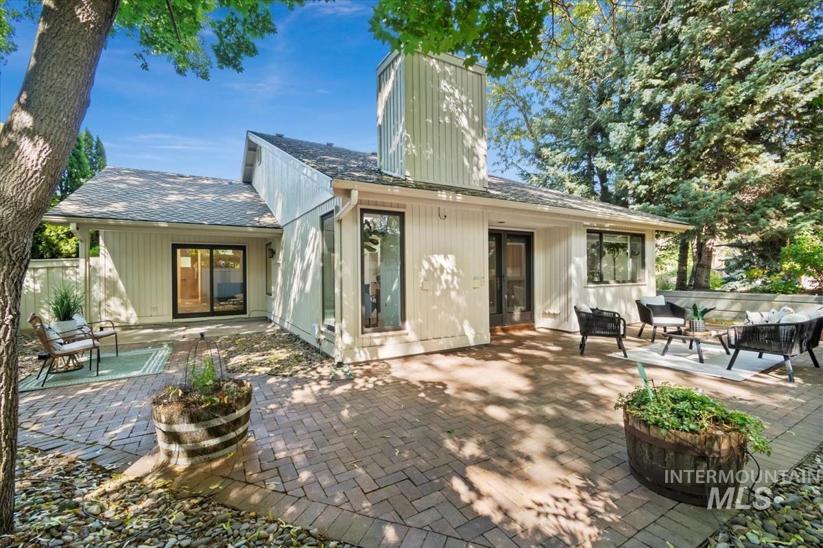 2094 S White Pine Ln, Boise, Idaho 83706, 3 Bedrooms, 2.5 Bathrooms, Residential For Sale, Price $749,900, 98961956