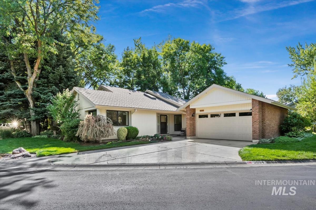 2094 S White Pine Ln, Boise, Idaho 83706, 3 Bedrooms, 2.5 Bathrooms, Residential For Sale, Price $749,900, 98961956