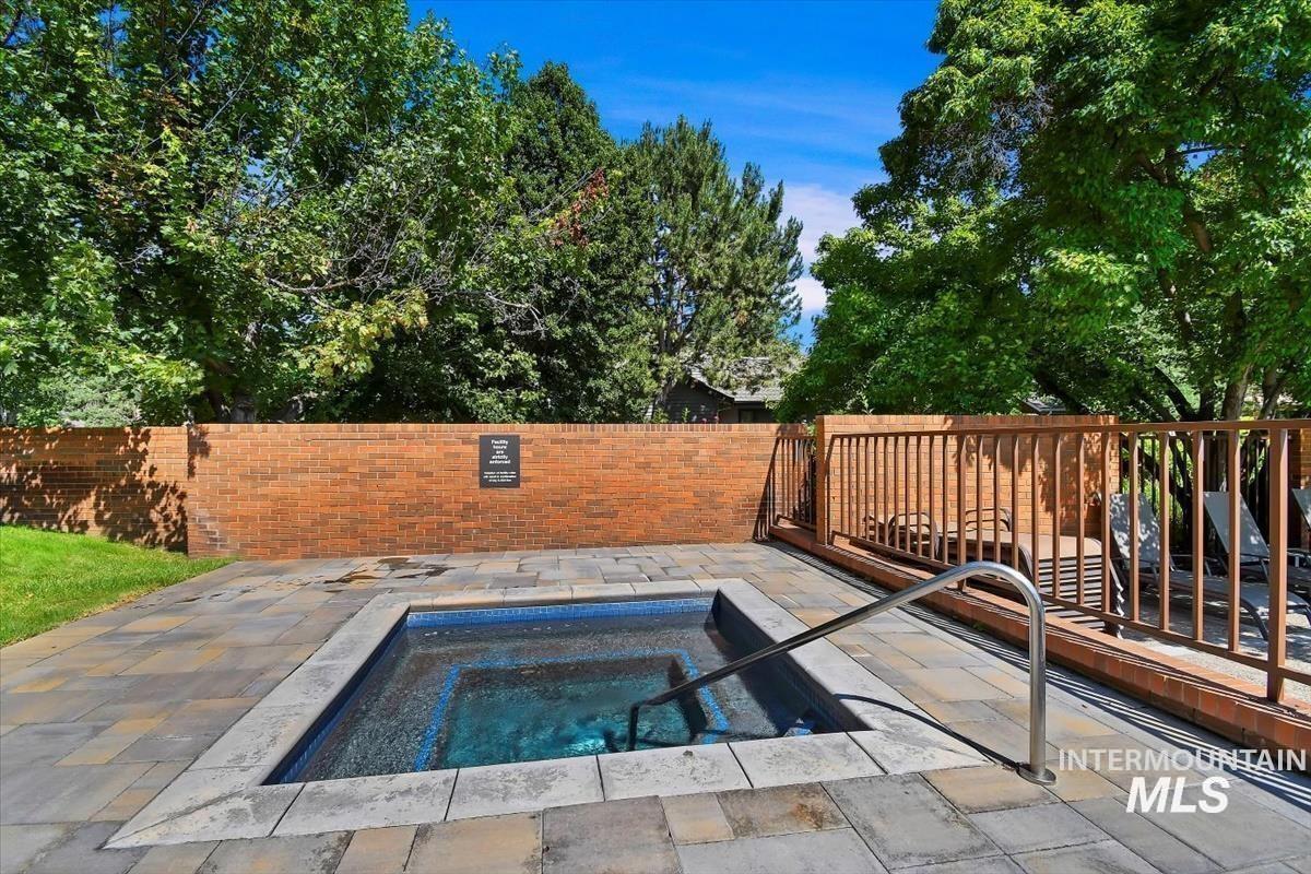 2094 S White Pine Ln, Boise, Idaho 83706, 3 Bedrooms, 2.5 Bathrooms, Residential For Sale, Price $749,900, 98961956