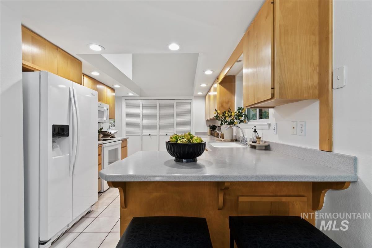 2094 S White Pine Ln, Boise, Idaho 83706, 3 Bedrooms, 2.5 Bathrooms, Residential For Sale, Price $749,900, 98961956