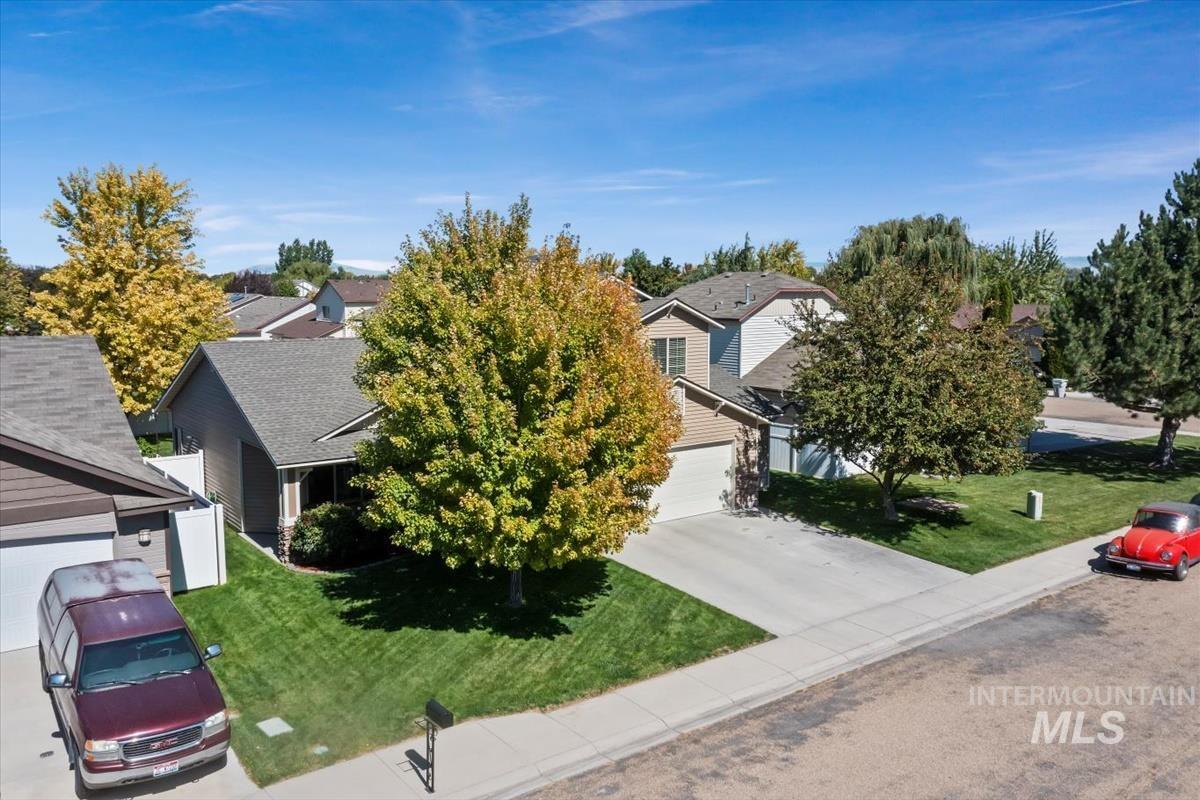 10848 Pixie St., Nampa, Idaho 83687-9399, 3 Bedrooms, 2.5 Bathrooms, Residential For Sale, Price $400,000, 98961963