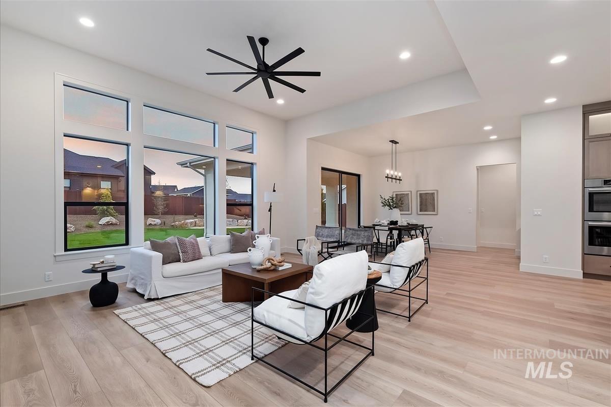9989 W Bouvardia St, Star, Idaho 83669, 4 Bedrooms, 3.5 Bathrooms, Residential For Sale, Price $1,089,900, 98961969