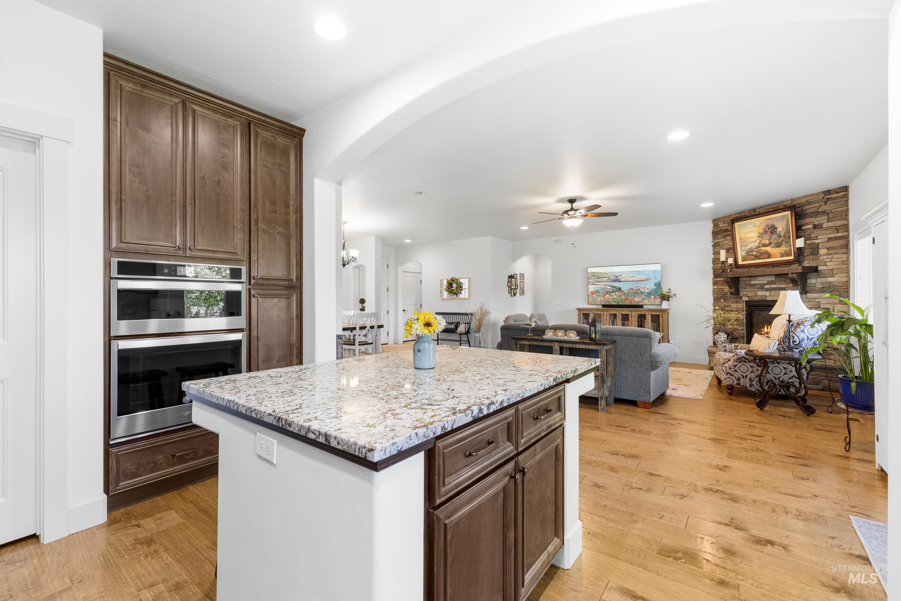 5624 W Venetian Dr, Eagle, Idaho 83616-7323, 3 Bedrooms, 2 Bathrooms, Residential For Sale, Price $725,000, 98961974