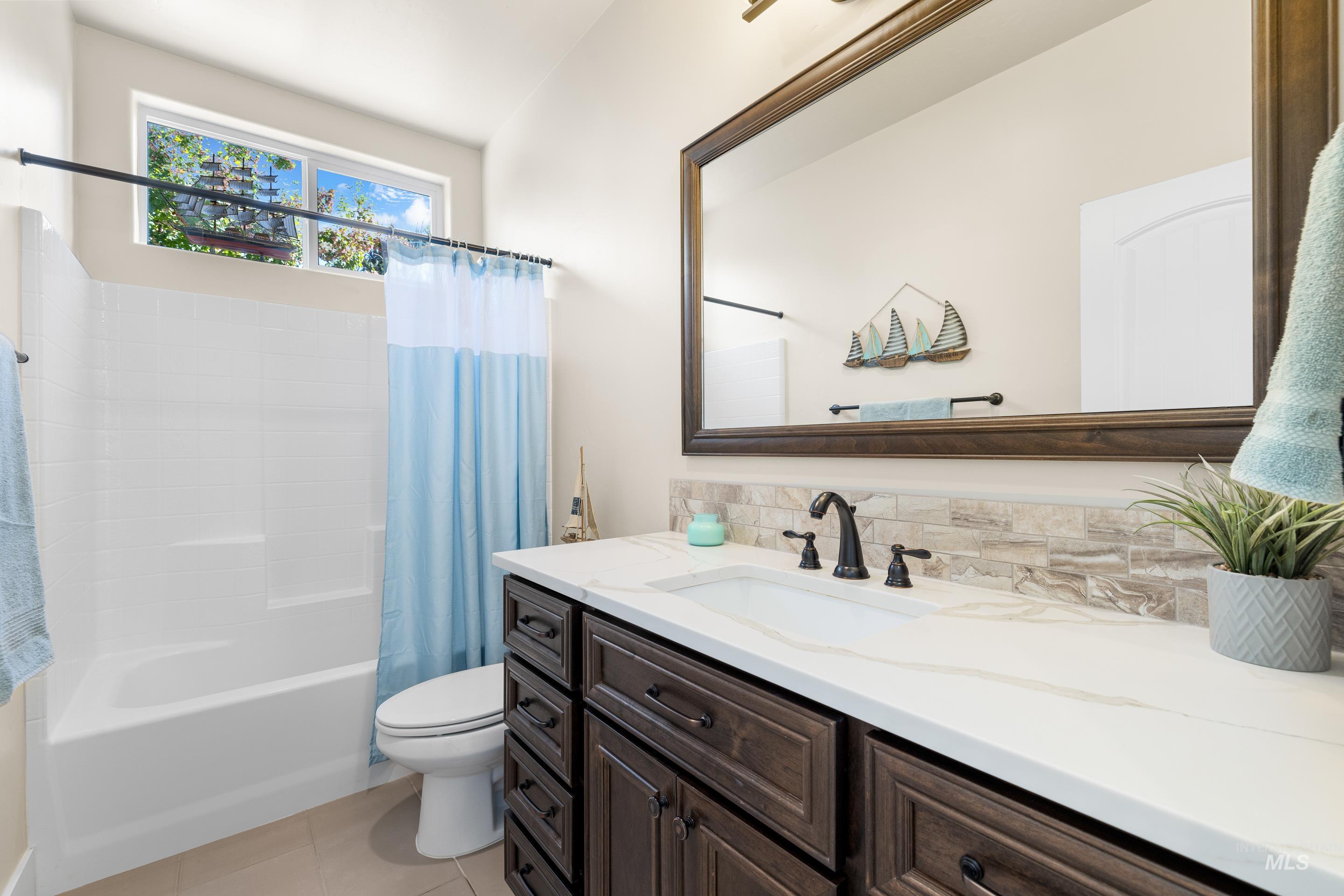 5624 W Venetian Dr, Eagle, Idaho 83616-7323, 3 Bedrooms, 2 Bathrooms, Residential For Sale, Price $725,000, 98961974