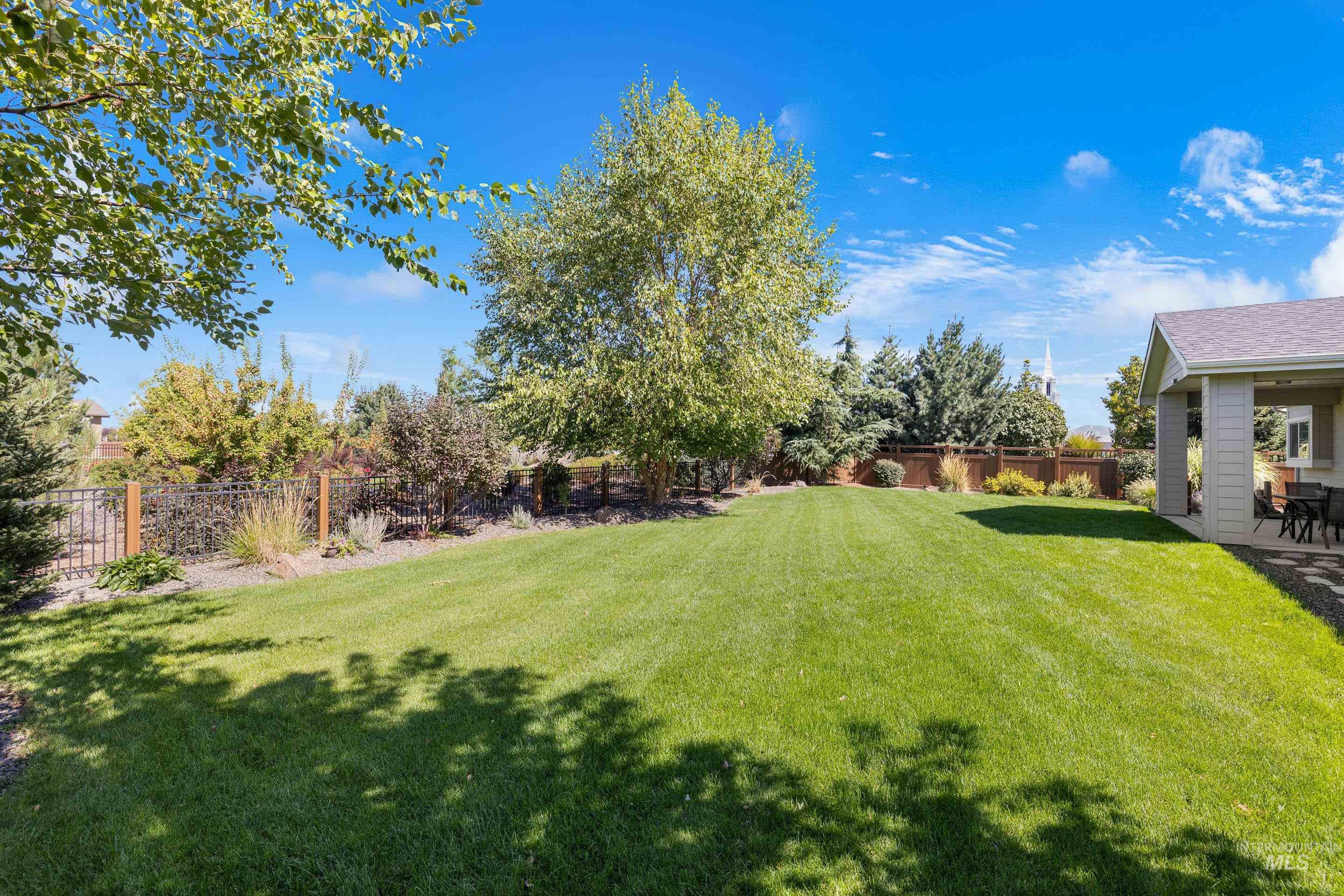 5624 W Venetian Dr, Eagle, Idaho 83616-7323, 3 Bedrooms, 2 Bathrooms, Residential For Sale, Price $725,000, 98961974