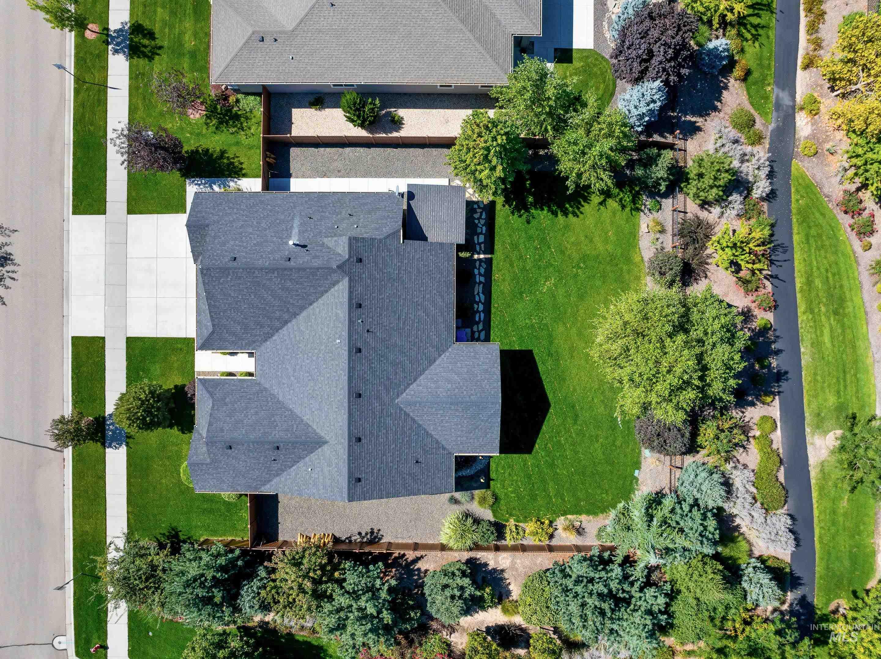 5624 W Venetian Dr, Eagle, Idaho 83616-7323, 3 Bedrooms, 2 Bathrooms, Residential For Sale, Price $725,000, 98961974