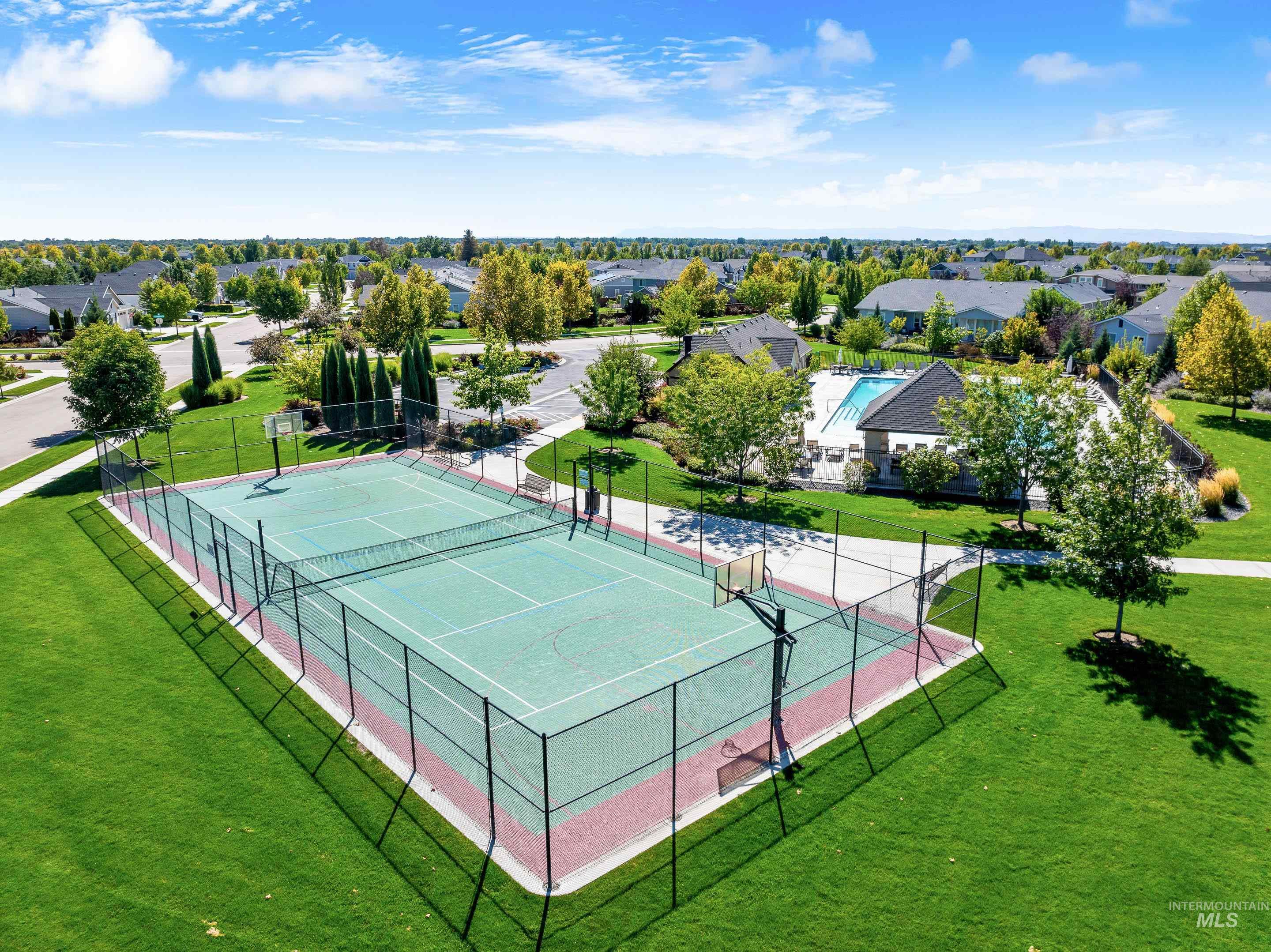 5624 W Venetian Dr, Eagle, Idaho 83616-7323, 3 Bedrooms, 2 Bathrooms, Residential For Sale, Price $725,000, 98961974