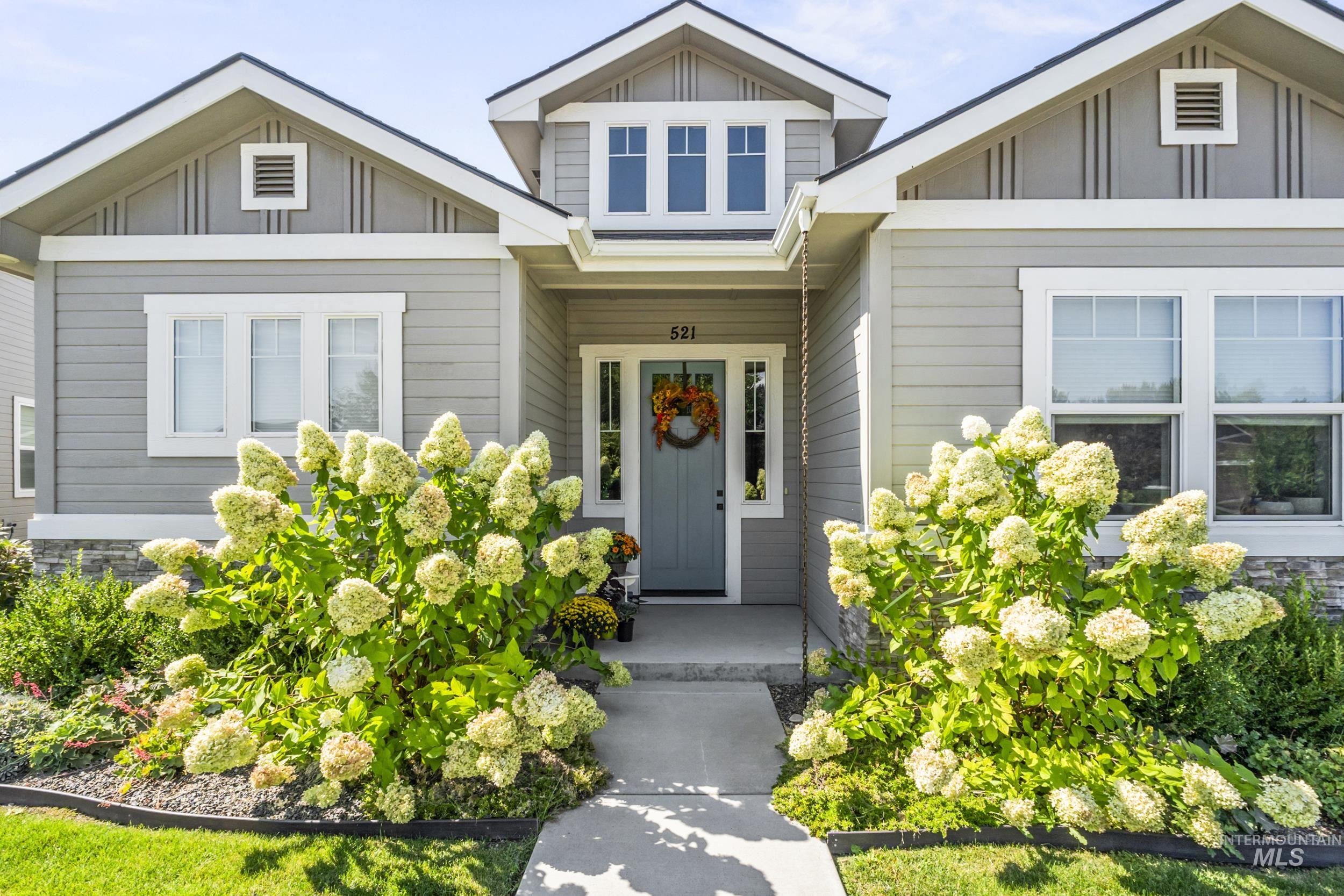 521 N Racing Water Way, Eagle, Idaho 83616, 3 Bedrooms, 2 Bathrooms, Residential For Sale, Price $575,000, 98961980