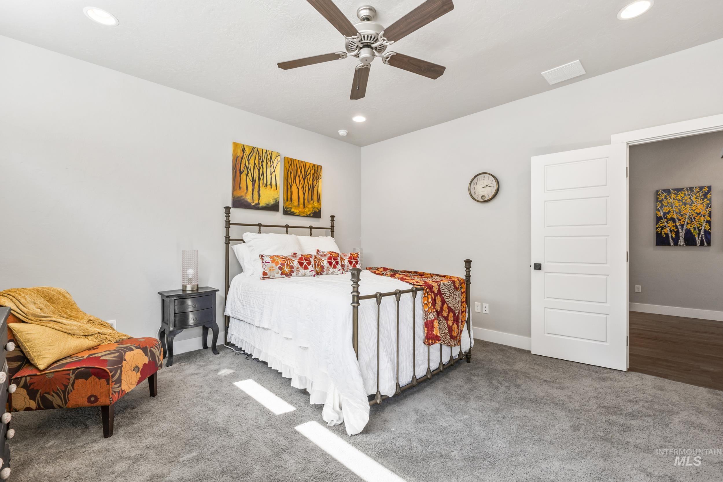 521 N Racing Water Way, Eagle, Idaho 83616, 3 Bedrooms, 2 Bathrooms, Residential For Sale, Price $575,000, 98961980