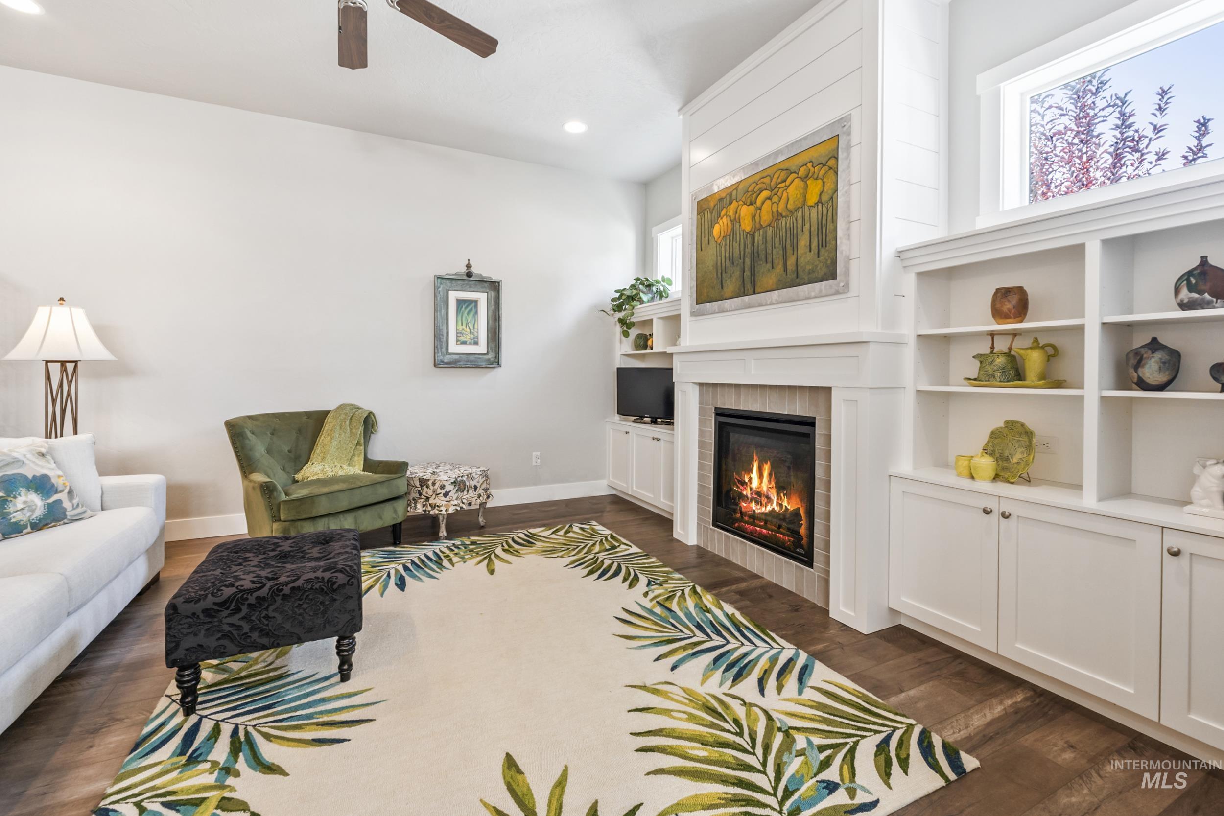 521 N Racing Water Way, Eagle, Idaho 83616, 3 Bedrooms, 2 Bathrooms, Residential For Sale, Price $575,000, 98961980
