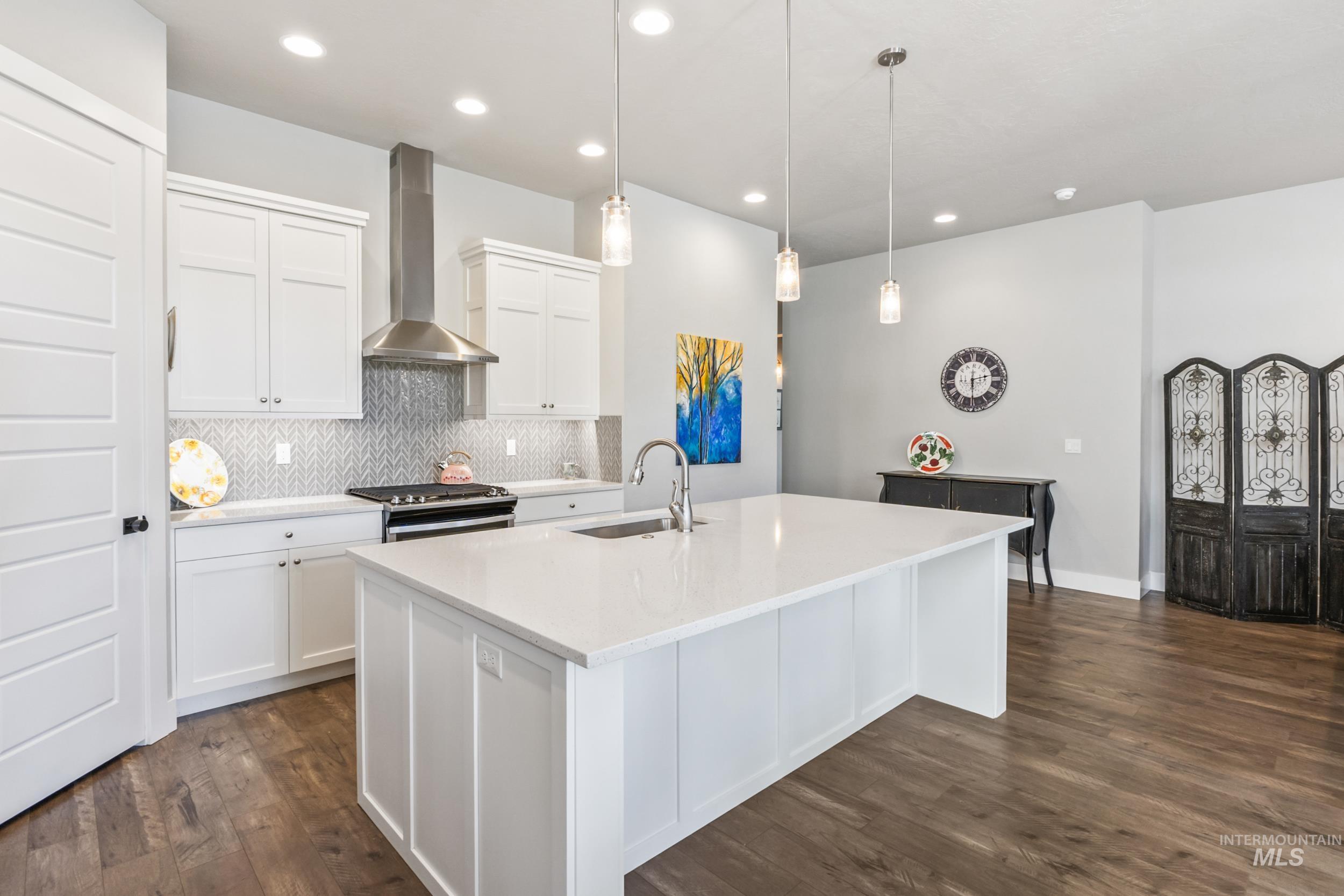 521 N Racing Water Way, Eagle, Idaho 83616, 3 Bedrooms, 2 Bathrooms, Residential For Sale, Price $575,000, 98961980