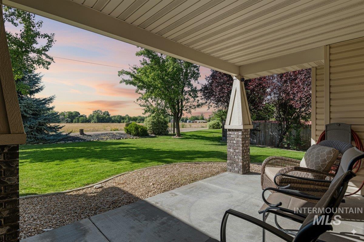 2809 Dorman Ave, Caldwell, Idaho 83605, 3 Bedrooms, 2.5 Bathrooms, Residential For Sale, Price $468,000, 98961985