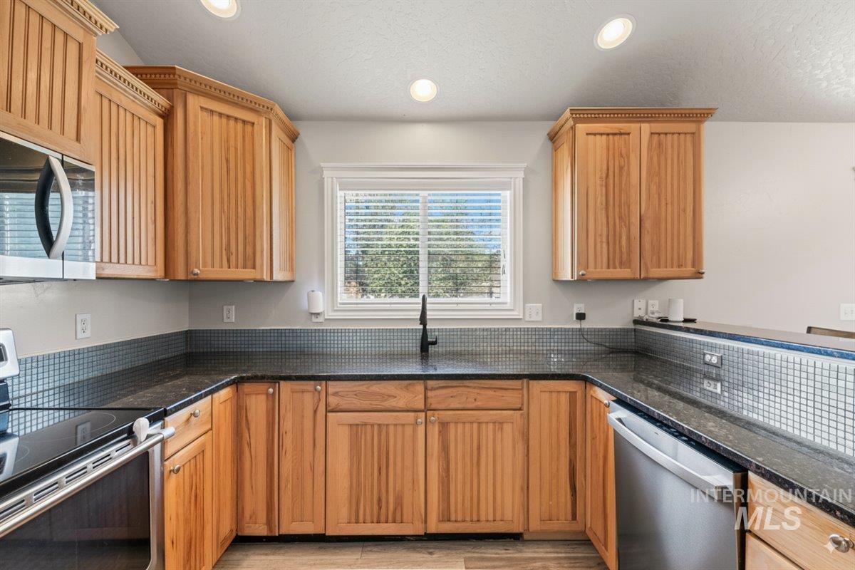 2809 Dorman Ave, Caldwell, Idaho 83605, 3 Bedrooms, 2.5 Bathrooms, Residential For Sale, Price $468,000, 98961985