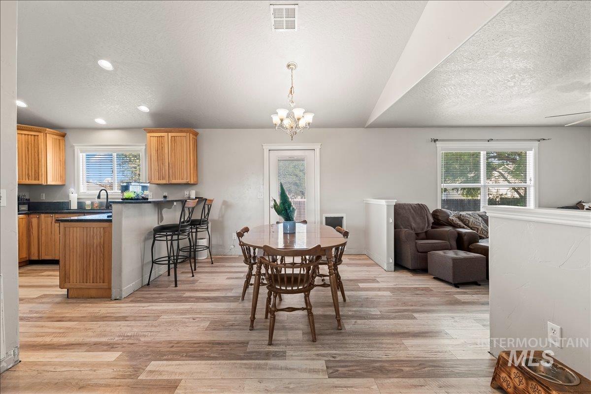 2809 Dorman Ave, Caldwell, Idaho 83605, 3 Bedrooms, 2.5 Bathrooms, Residential For Sale, Price $468,000, 98961985
