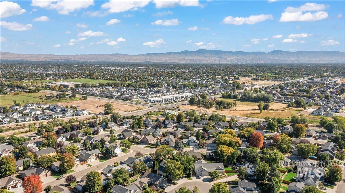 1816 W Whitestone Ct, Meridian, Idaho 83646, 4 Bedrooms, 3 Bathrooms, Residential For Sale, Price $629,999, 98961993