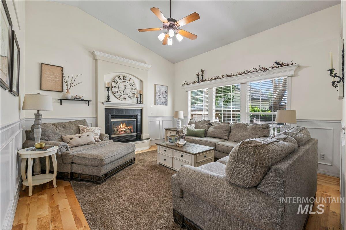 1816 W Whitestone Ct, Meridian, Idaho 83646, 4 Bedrooms, 3 Bathrooms, Residential For Sale, Price $629,999, 98961993