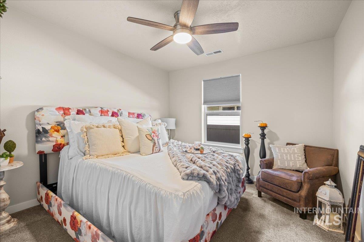 12719 W Hidden Point Drive, Star, Idaho 83669, 3 Bedrooms, 2 Bathrooms, Residential For Sale, Price $490,000, 98961994