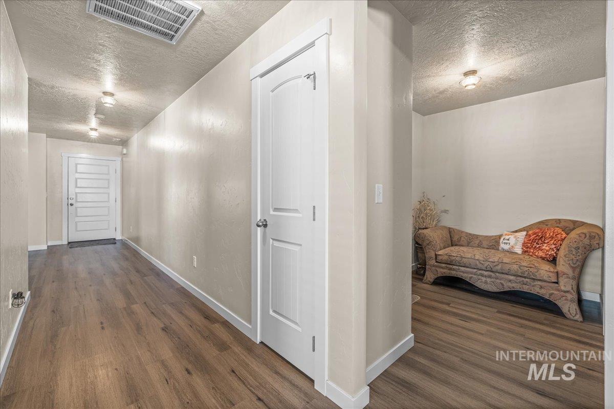 12719 W Hidden Point Drive, Star, Idaho 83669, 3 Bedrooms, 2 Bathrooms, Residential For Sale, Price $490,000, 98961994