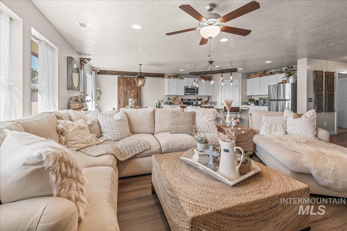 12719 W Hidden Point Drive, Star, Idaho 83669, 3 Bedrooms, 2 Bathrooms, Residential For Sale, Price $490,000, 98961994