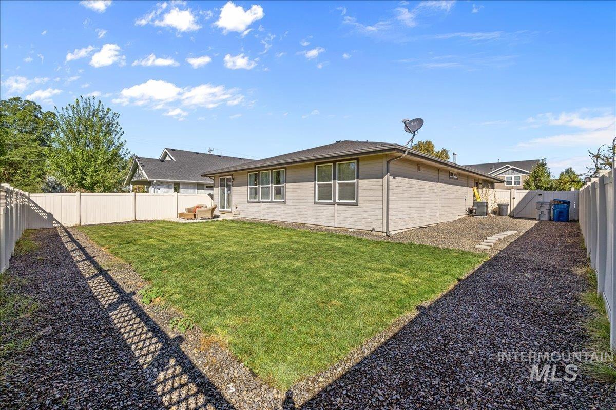 12719 W Hidden Point Drive, Star, Idaho 83669, 3 Bedrooms, 2 Bathrooms, Residential For Sale, Price $490,000, 98961994