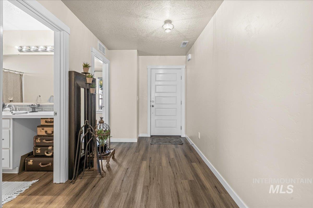 12719 W Hidden Point Drive, Star, Idaho 83669, 3 Bedrooms, 2 Bathrooms, Residential For Sale, Price $490,000, 98961994