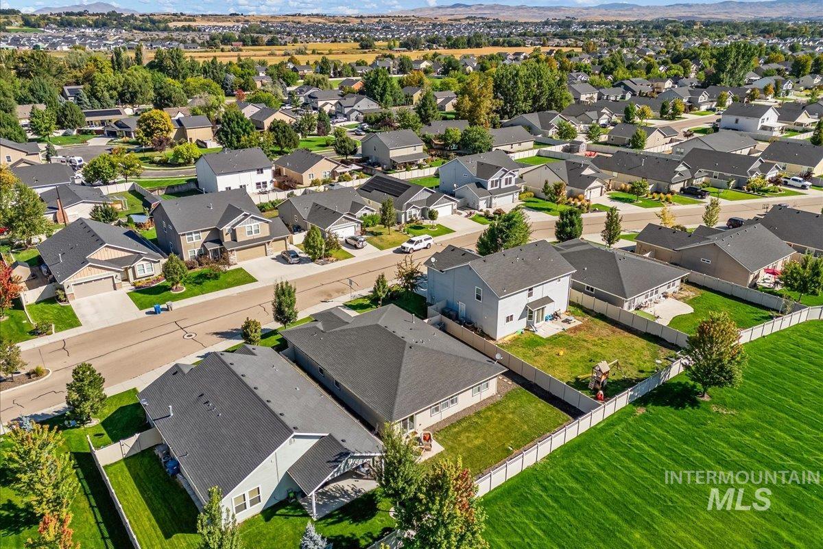 12719 W Hidden Point Drive, Star, Idaho 83669, 3 Bedrooms, 2 Bathrooms, Residential For Sale, Price $490,000, 98961994