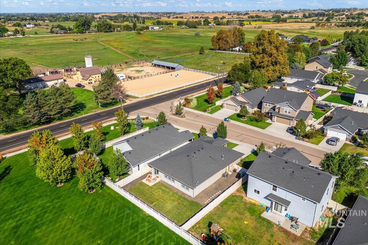 12719 W Hidden Point Drive, Star, Idaho 83669, 3 Bedrooms, 2 Bathrooms, Residential For Sale, Price $490,000, 98961994