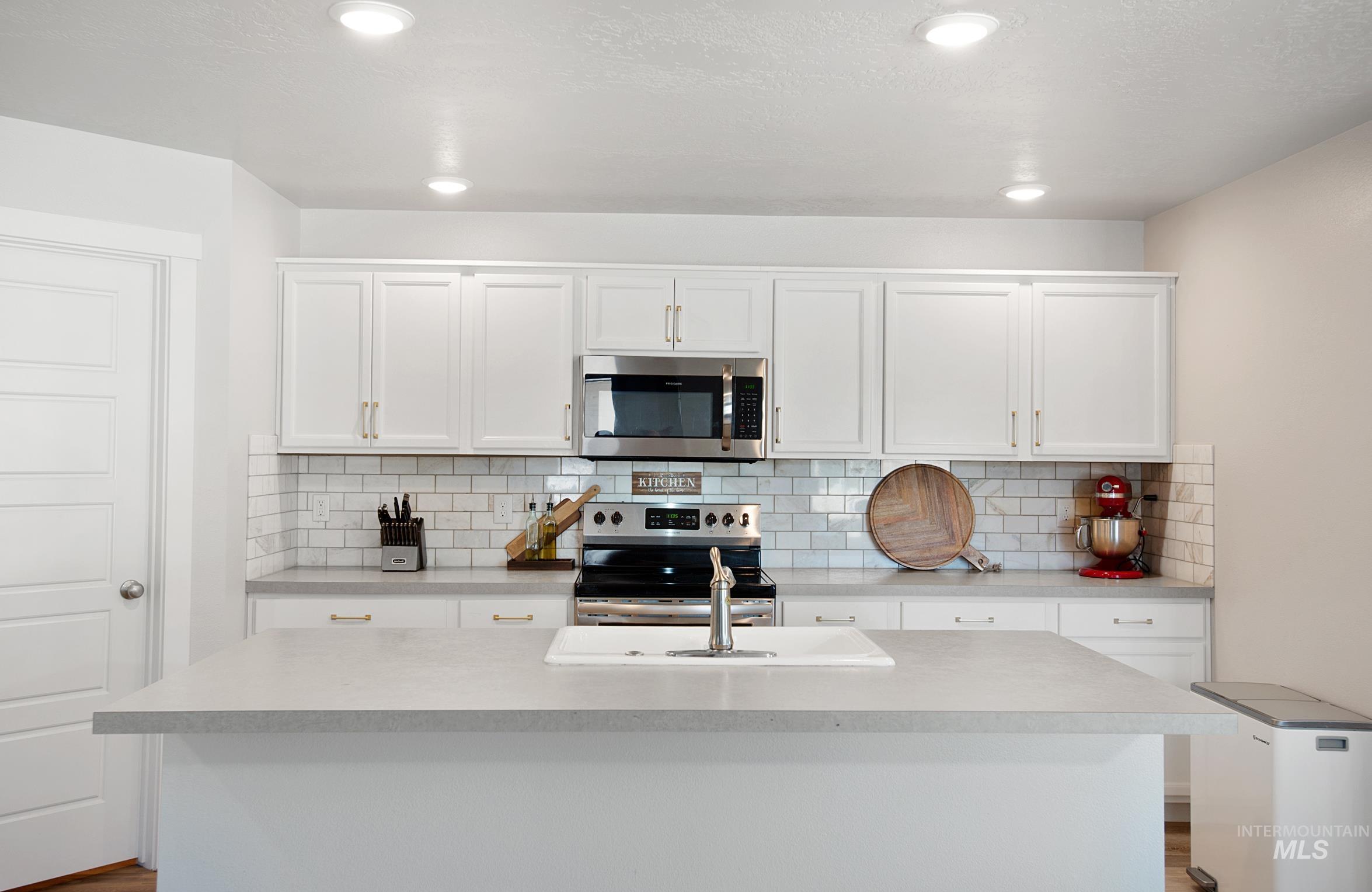 937 S Nautilus Ave, Boise, Idaho 83709, 4 Bedrooms, 2 Bathrooms, Residential For Sale, Price $545,000, 98961999