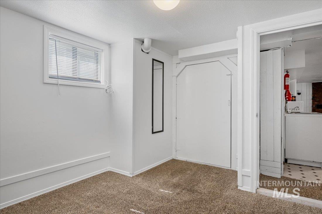 1404 S Joyce St, Boise, Idaho 83706, 4 Bedrooms, 2 Bathrooms, Residential For Sale, Price $699,900, 98962009