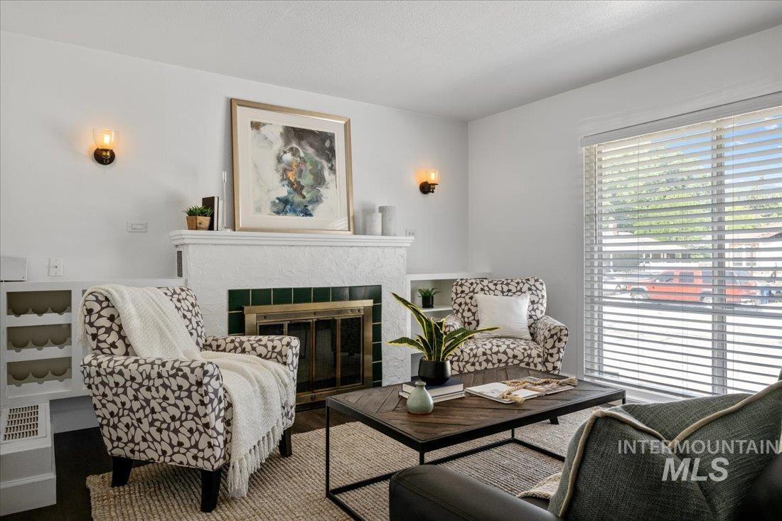 1404 S Joyce St, Boise, Idaho 83706, 4 Bedrooms, 2 Bathrooms, Residential For Sale, Price $699,900, 98962009