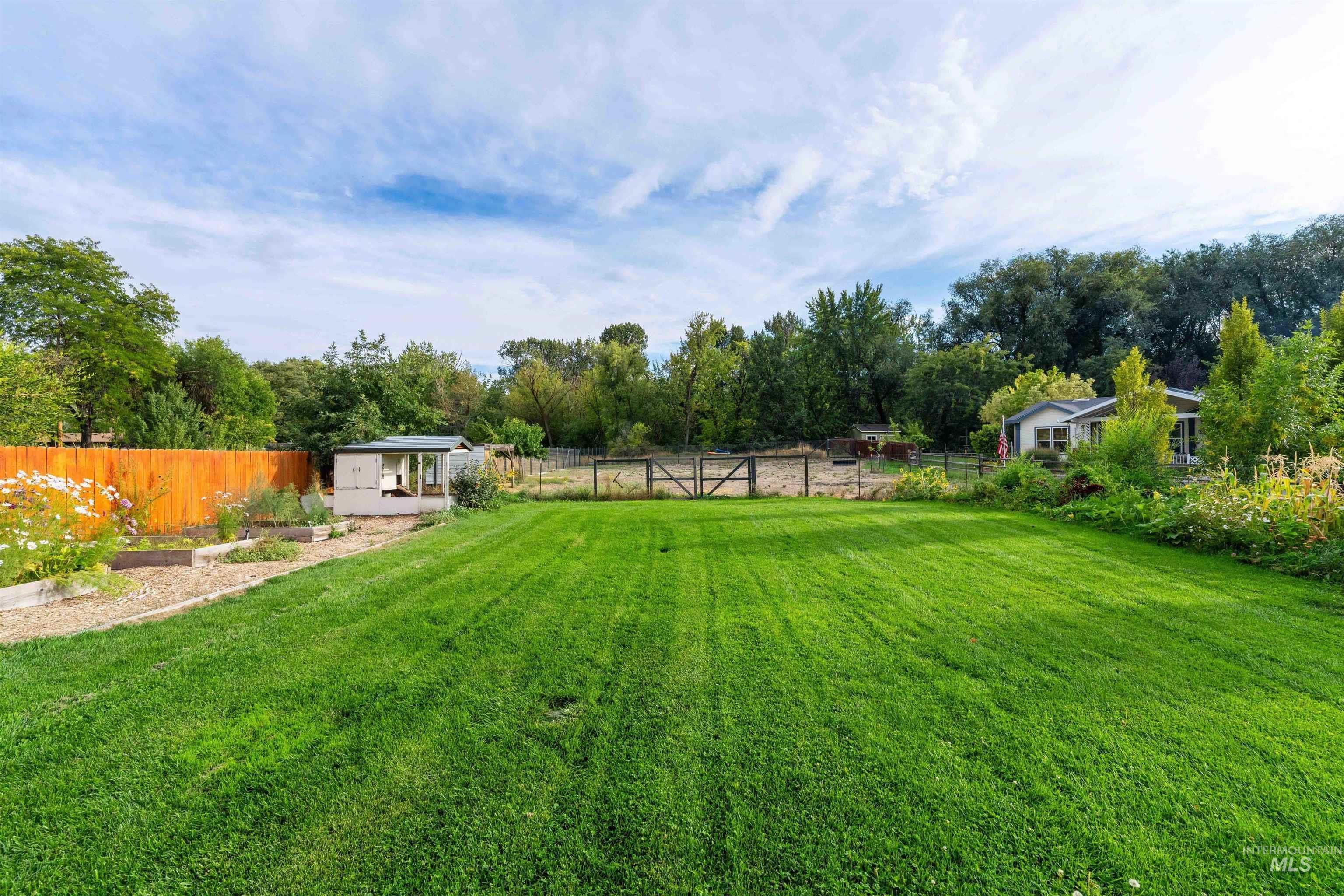 5303 W Wylie Lane, Boise, Idaho 83703-4320, 5 Bedrooms, 4 Bathrooms, Residential For Sale, Price $1,295,000, 98962010