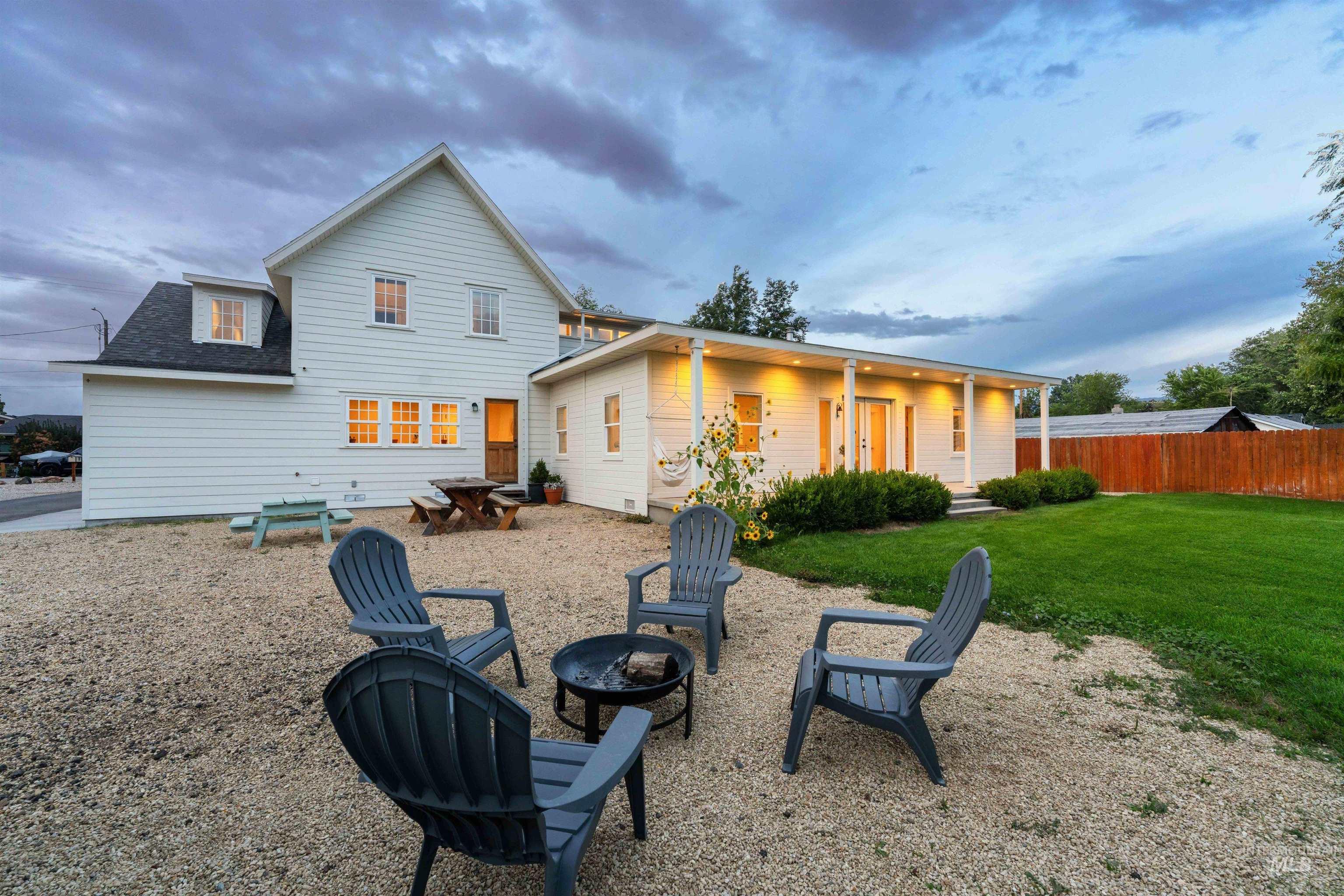 5303 W Wylie Lane, Boise, Idaho 83703-4320, 5 Bedrooms, 4 Bathrooms, Residential For Sale, Price $1,295,000, 98962010