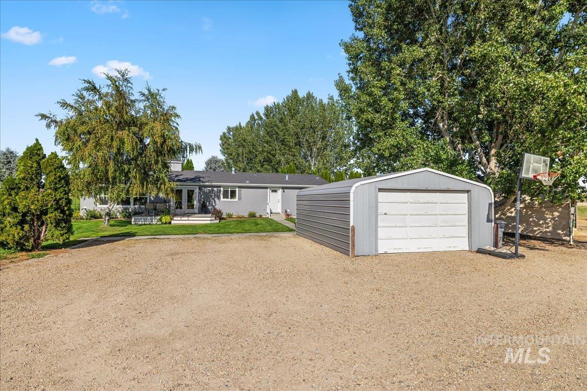 6803 Glendale Rd, Melba, Idaho 83641, 4 Bedrooms, 2 Bathrooms, Residential For Sale, Price $675,000, 98962011