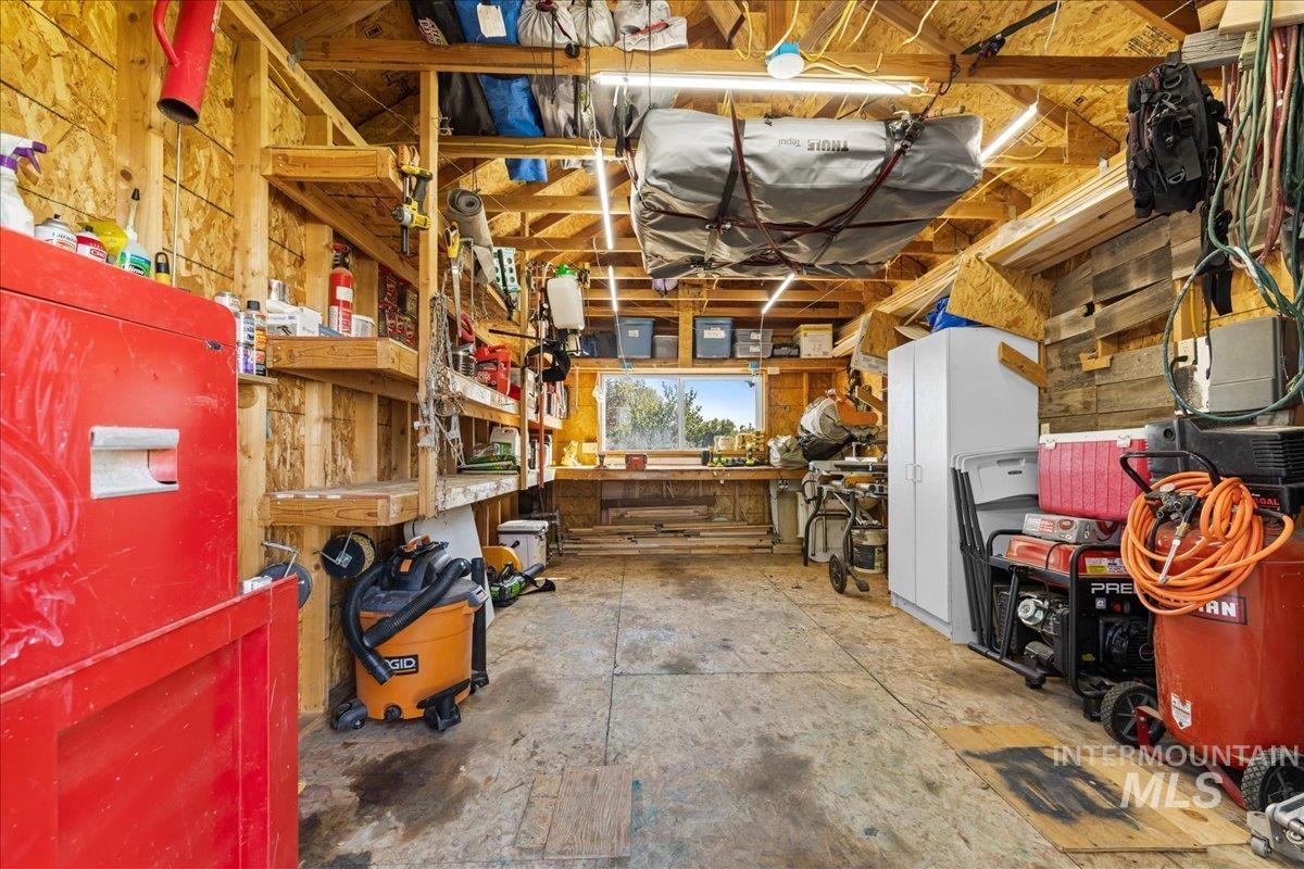 6803 Glendale Rd, Melba, Idaho 83641, 4 Bedrooms, 2 Bathrooms, Residential For Sale, Price $675,000, 98962011