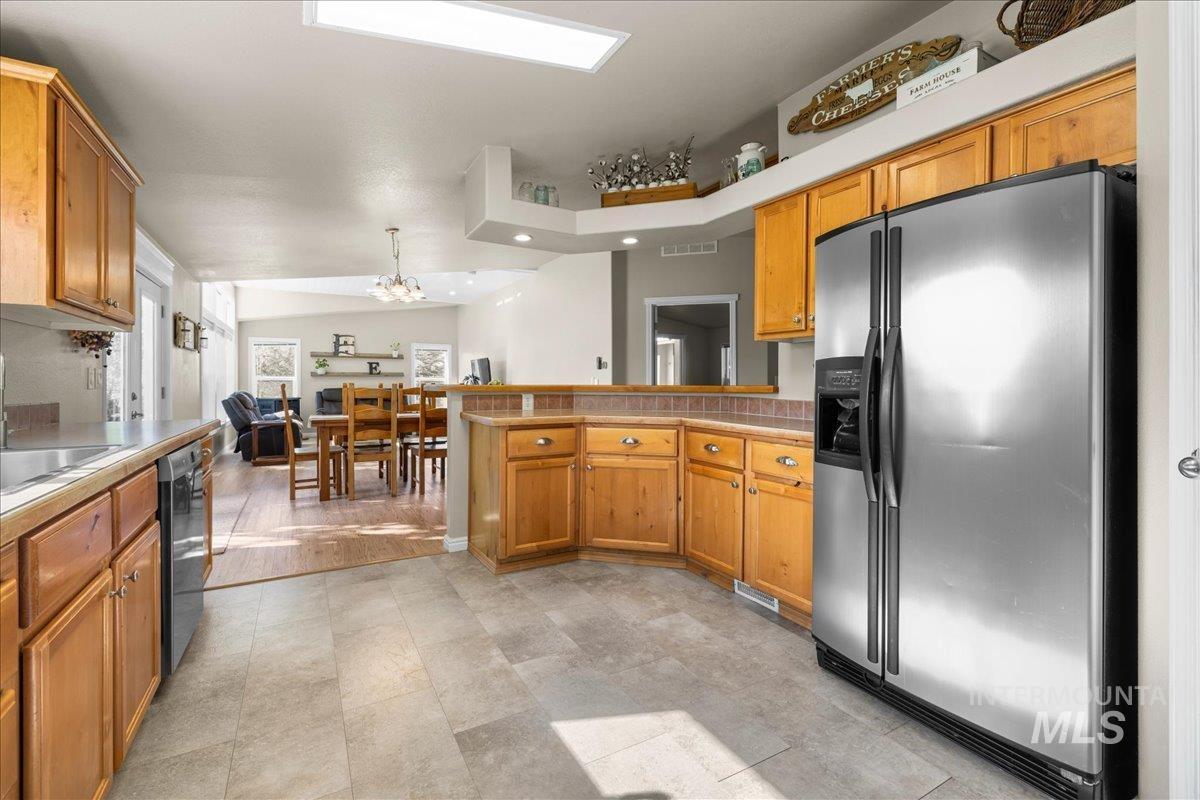 6803 Glendale Rd, Melba, Idaho 83641, 4 Bedrooms, 2 Bathrooms, Residential For Sale, Price $675,000, 98962011