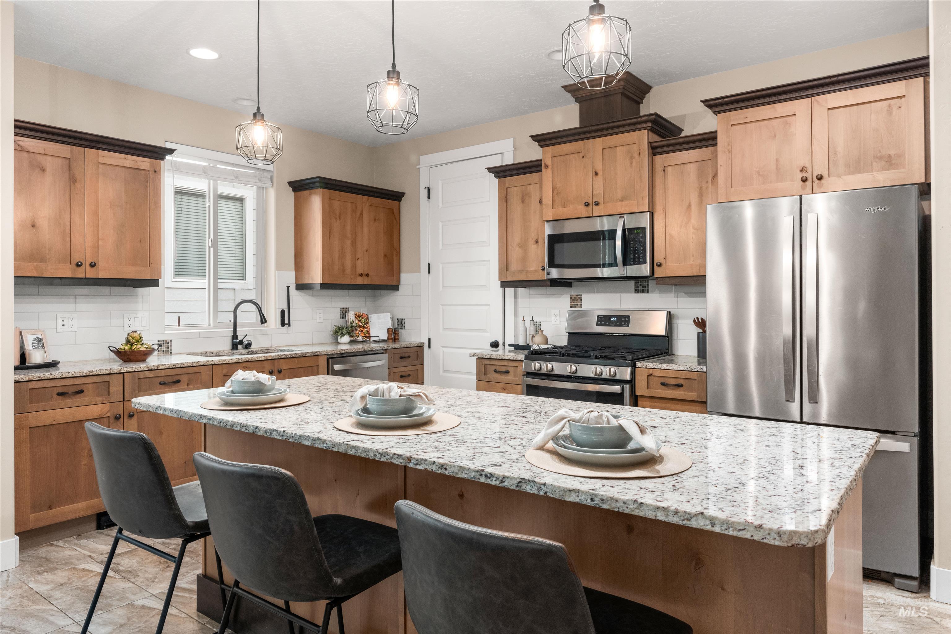 5917 W Beaufort St, Boise, Idaho 83714, 4 Bedrooms, 2.5 Bathrooms, Residential For Sale, Price $550,000, 98962024