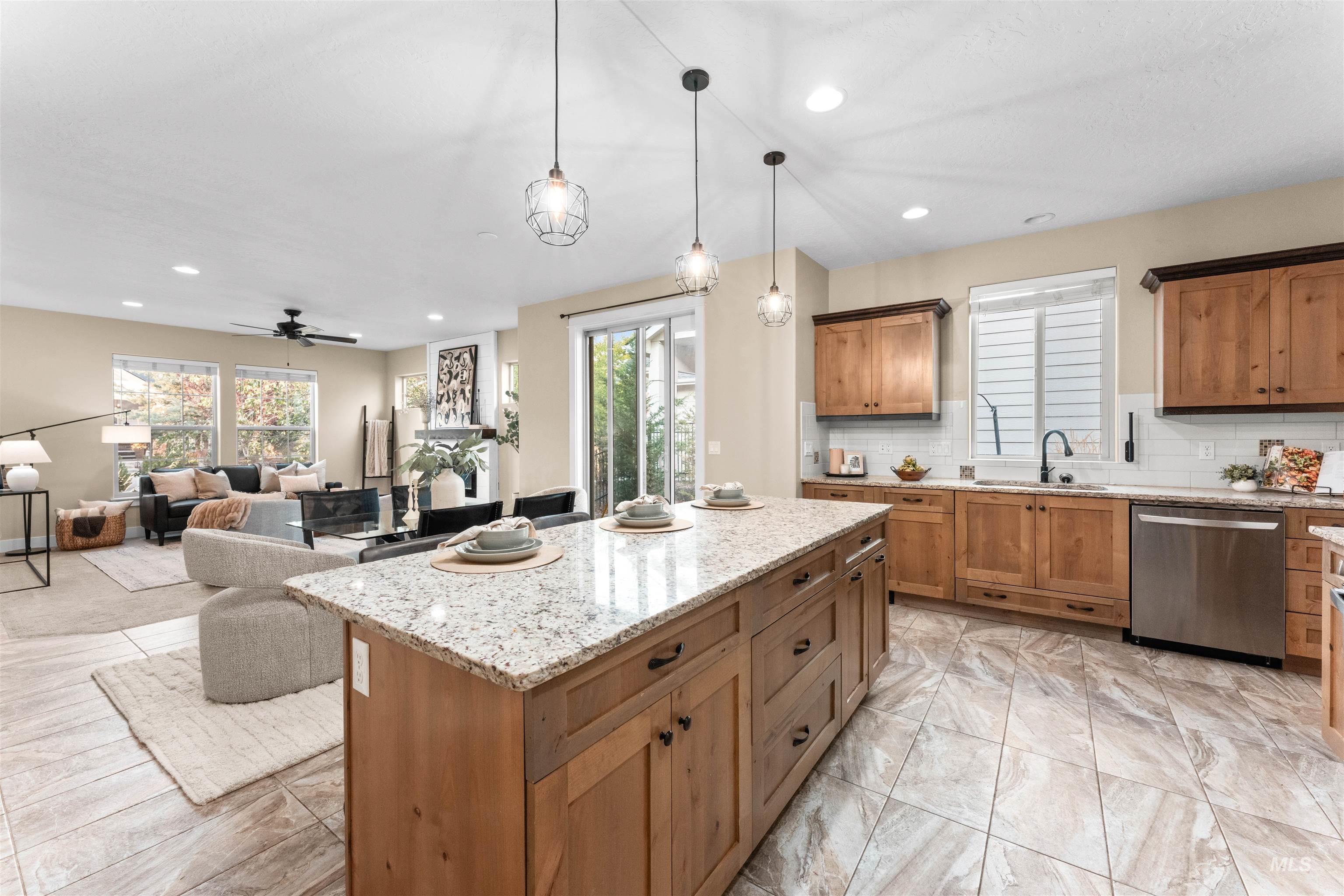 5917 W Beaufort St, Boise, Idaho 83714, 4 Bedrooms, 2.5 Bathrooms, Residential For Sale, Price $550,000, 98962024