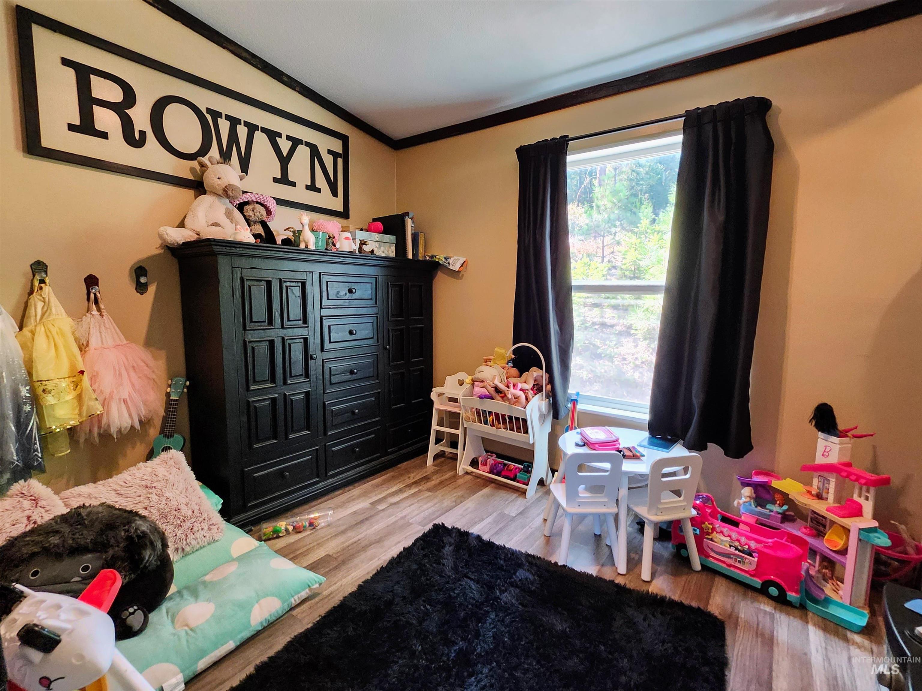 1007 W Hatter Creek, Princeton, Idaho 83857, 3 Bedrooms, 2 Bathrooms, Residential For Sale, Price $399,000, 98962042