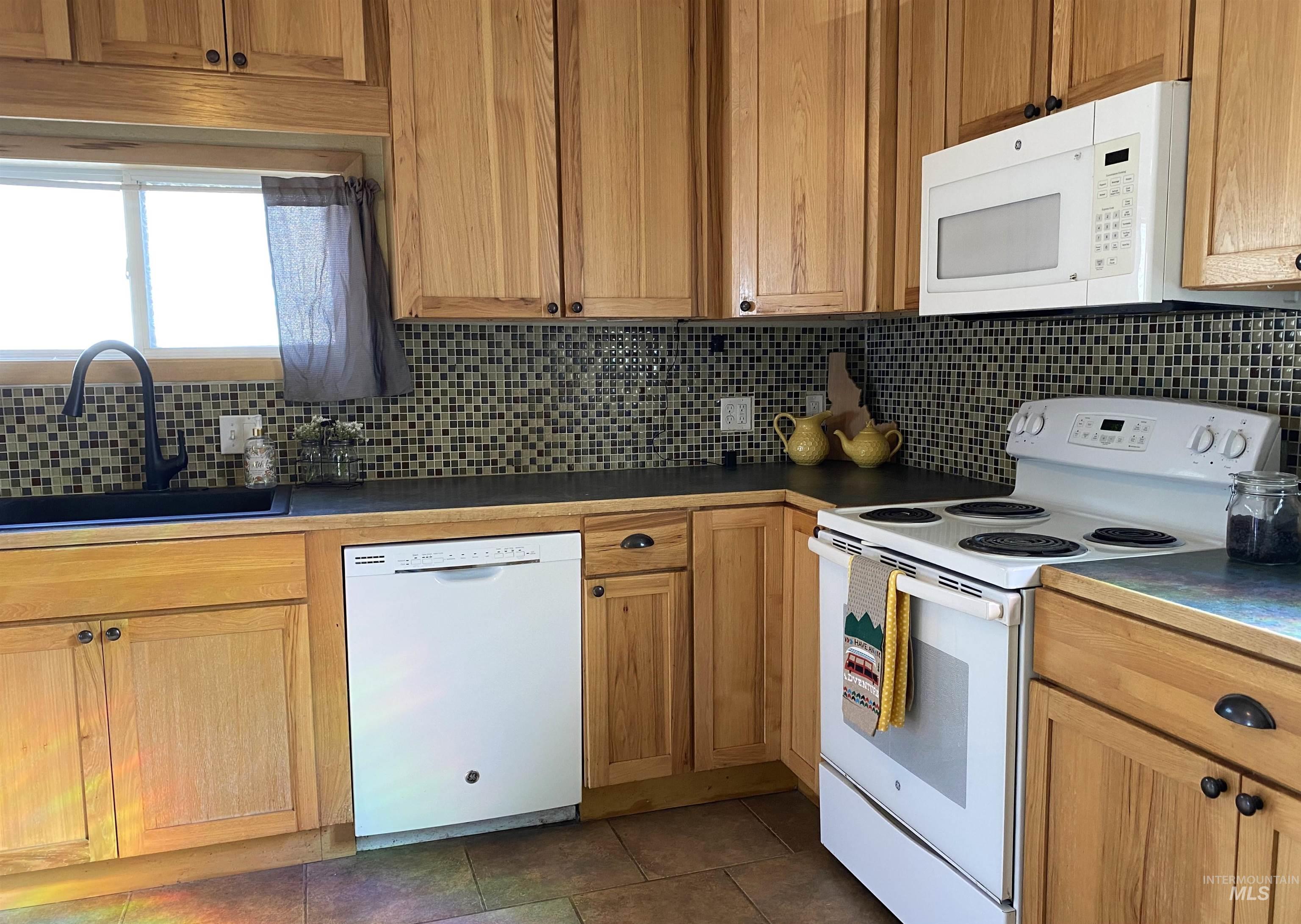 965 Spruce Street, Potlatch, Idaho 83855, 2 Bedrooms, 1 Bathroom, Residential For Sale, Price $240,000, 98962045