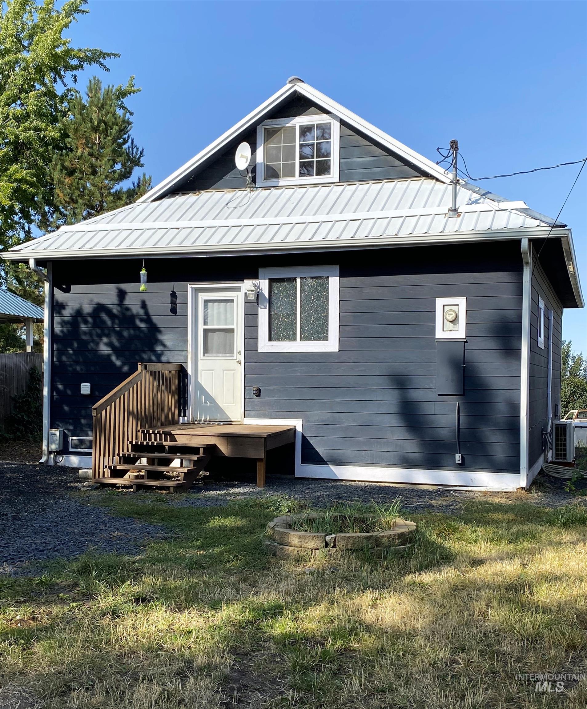 965 Spruce Street, Potlatch, Idaho 83855, 2 Bedrooms, 1 Bathroom, Residential For Sale, Price $240,000, 98962045