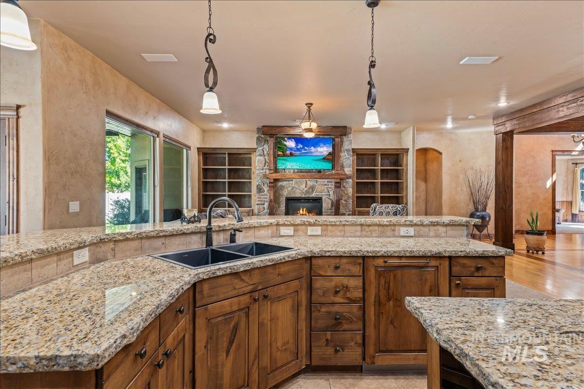 4324 W Briar Rock Ct, Eagle, Idaho 83616, 4 Bedrooms, 3.5 Bathrooms, Residential For Sale, Price $1,200,000, 98962049